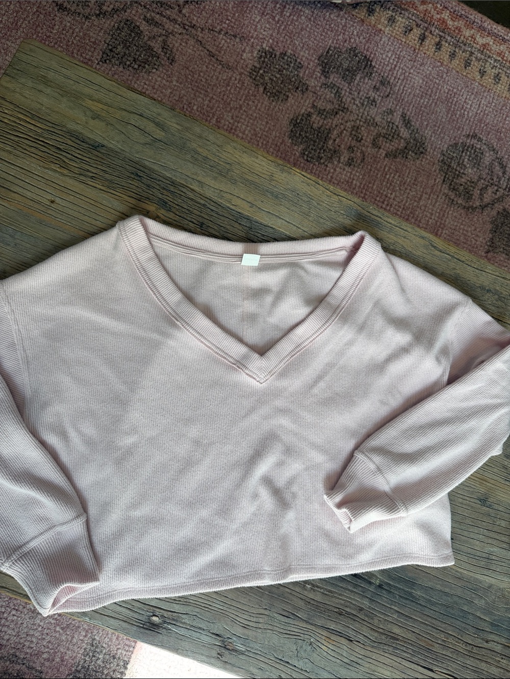 Gilly Hicks Pale Pink V-Neck Women's Sweater